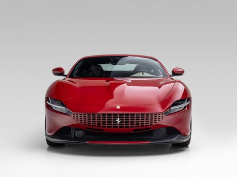 Certified 2022 Ferrari Roma RWD image 5