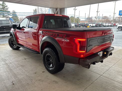Used 2018 Ford F150 Raptor w/ Equipment Group 802A Luxury image 4