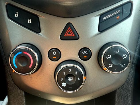 Used 2012 Chevrolet Sonic LT image 25