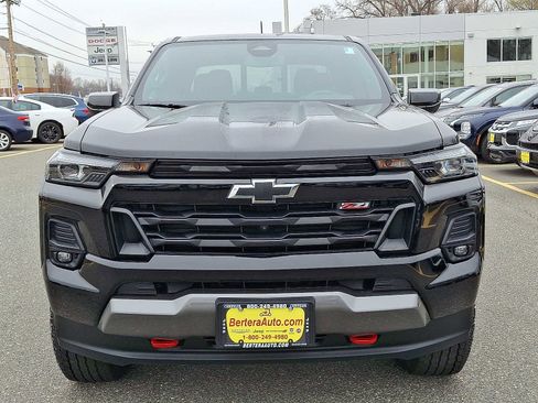 Used 2024 Chevrolet Colorado Z71 w/ Z71 Convenience Package 2 image 2