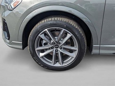 New 2025 Audi Q3 2.0T Premium image 10