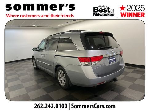Used 2017 Honda Odyssey SE image 3