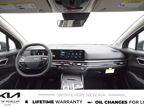 New 2026 Kia Sportage EX image 17