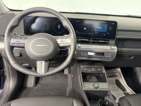 Used 2024 Hyundai Kona Limited AWD/4WD image 3