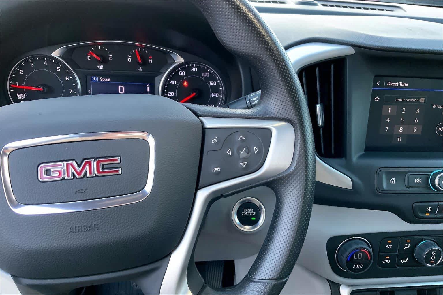 Used 2022 GMC Terrain SLE w/ Driver Convenience Package FWD image 22