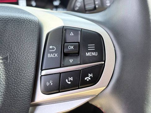 Used 2025 Ford Explorer Active RWD image 15