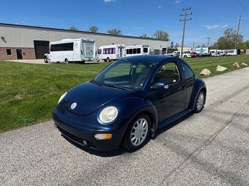 Used 2004 Volkswagen Beetle GLS FWD image 1