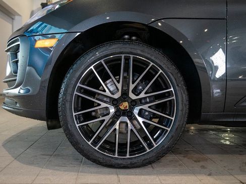New 2026 Porsche Macan image 11