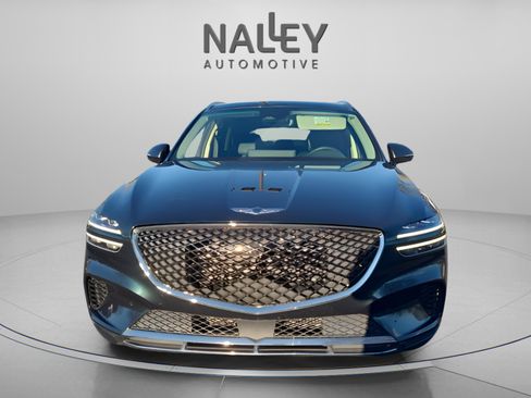 Used 2022 Genesis GV70 2.5T w/ Advanced Package image 9