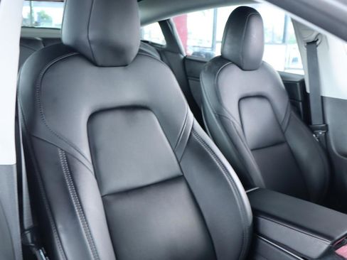 Used 2018 Tesla Model 3 Mid Range RWD image 38