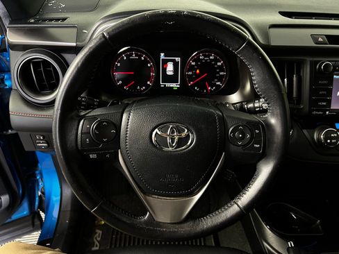 Used 2016 Toyota RAV4 SE image 8