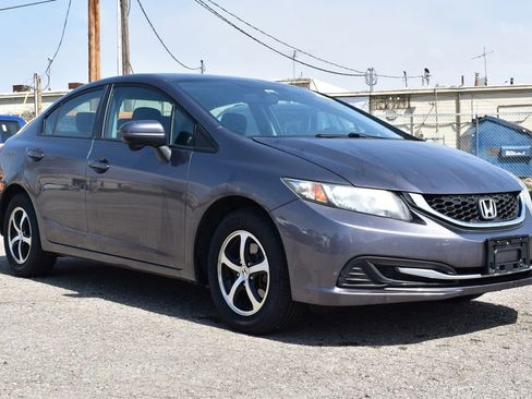 Used 2015 Honda Civic SE image 3