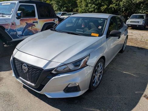 Used 2020 Nissan Altima 2.5 S FWD image 3