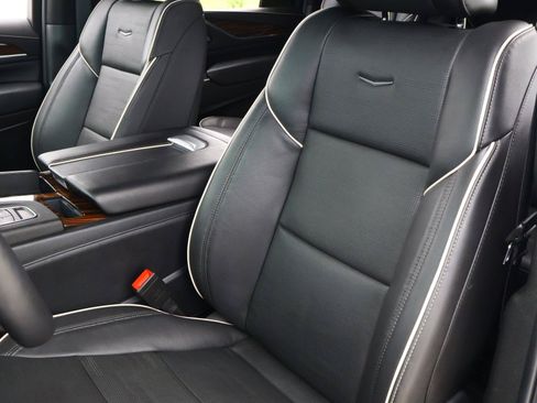 Certified 2024 Cadillac Escalade ESV Premium Luxury RWD image 19