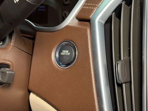 Used 2015 Cadillac SRX Luxury w/ Driver Awareness Package image 41