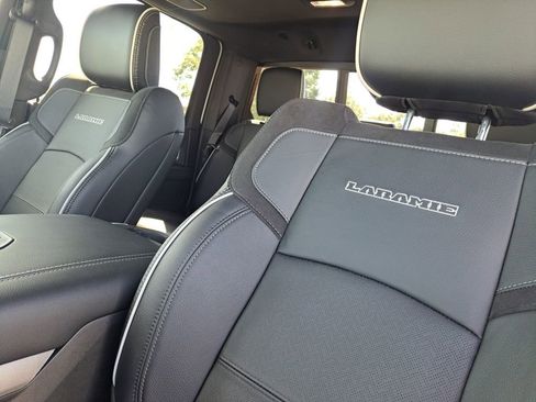 Used 2025 RAM 2500 Laramie w/ Night Edition image 21