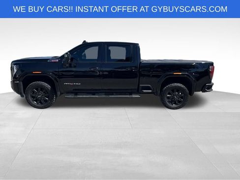 Used 2025 GMC Sierra 2500 AT4 w/ AT4 Preferred Package AWD/4WD image 3