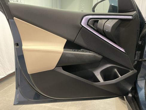 Certified 2025 BMW X3 xDrive30i w/ Convenience Package image 12