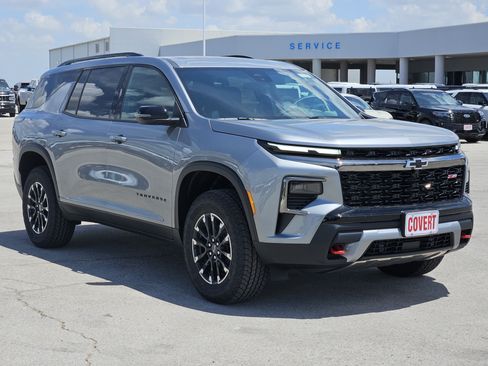 New 2026 Chevrolet Traverse Z71 AWD/4WD image 2