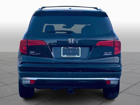 Used 2017 Honda Pilot Elite image 5