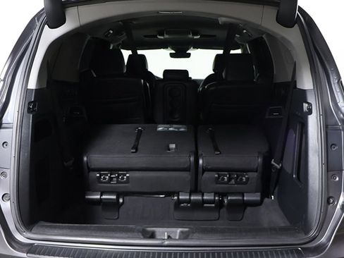Used 2023 Honda Odyssey Touring image 18