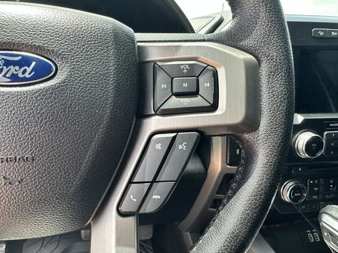 Used 2016 Ford F150 Platinum w/ Equipment Group 701A Luxury AWD/4WD image 36