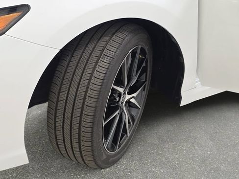 Certified 2024 Toyota Camry SE FWD image 28