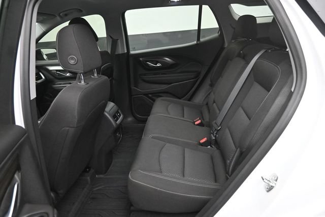 Used 2024 GMC Terrain SLE w/ Driver Convenience Package FWD image 13
