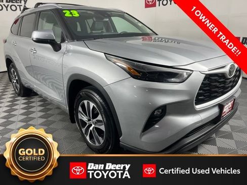 Certified 2023 Toyota Highlander XLE AWD/4WD image 1