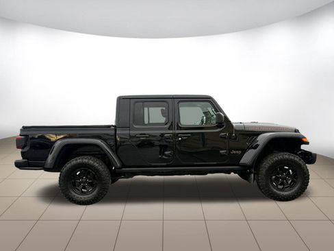 Used 2020 Jeep Gladiator Rubicon w/ Advanced Safety Group image 8