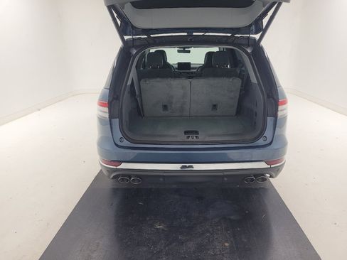 Used 2020 Lincoln Aviator Reserve w/ Equipment Group 202A AWD/4WD image 29