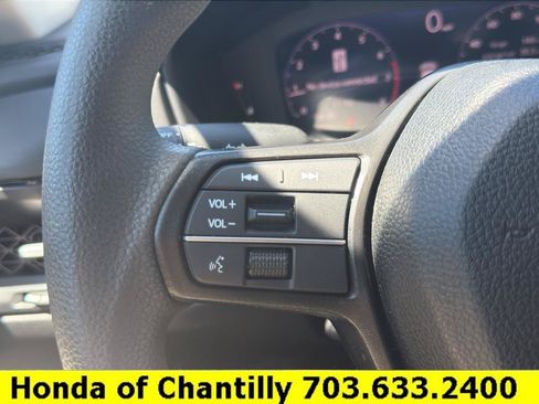 Certified 2025 Honda Accord SE image 12