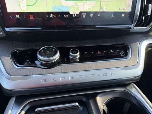 New 2026 Ford Expedition Max Platinum w/ Platinum Ultimate Package AWD/4WD image 27