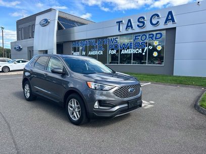 Used 2024 Ford Edge SEL w/ Convenience Package