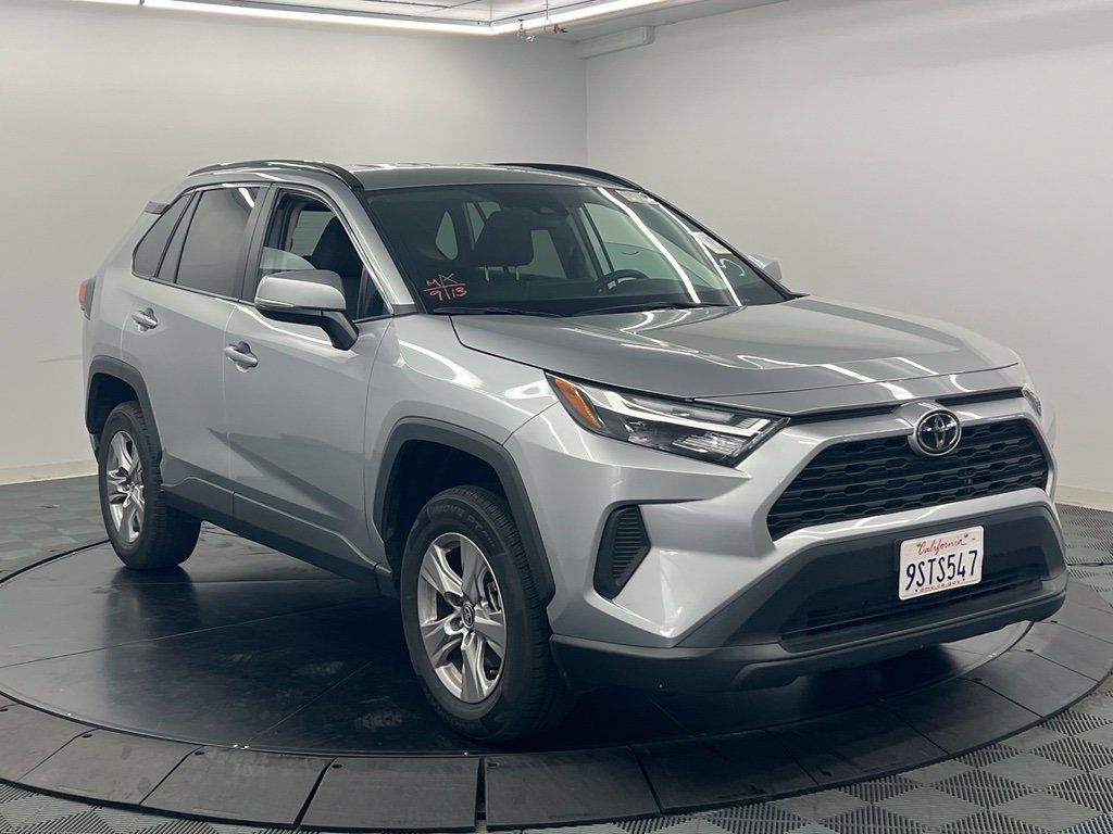 Used 2025 Toyota RAV4 XLE w/ Weather Package AWD/4WD image 3