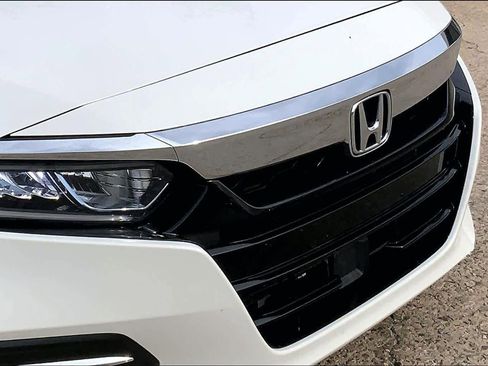 Used 2018 Honda Accord Hybrid image 29