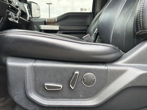 Used 2018 Ford F150 Lariat image 22