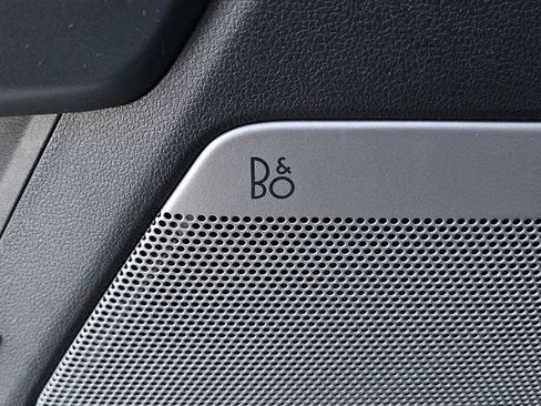 Used 2023 Ford F150 Lariat w/ Equipment Group 502A High image 31