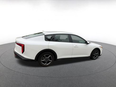 Used 2025 Kia K4 FWD image 15