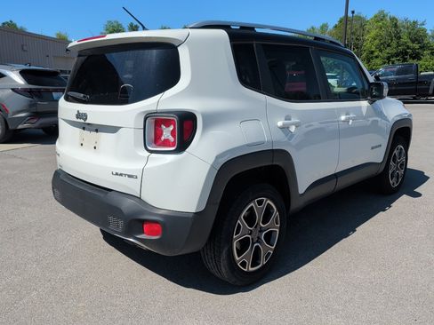 Used 2017 Jeep Renegade Limited AWD/4WD image 4