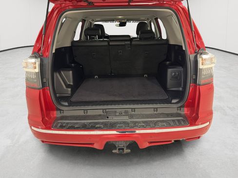 Used 2022 Toyota 4Runner Limited AWD/4WD image 23