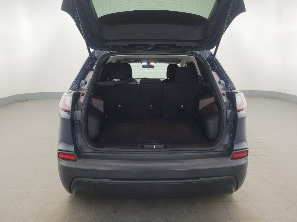 Used 2020 Jeep Cherokee Latitude AWD/4WD image 29