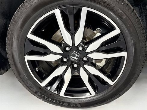 Used 2020 Honda Pilot Touring image 34