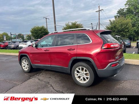 Used 2016 Jeep Cherokee Latitude w/ Comfort/Convenience Group AWD/4WD image 5