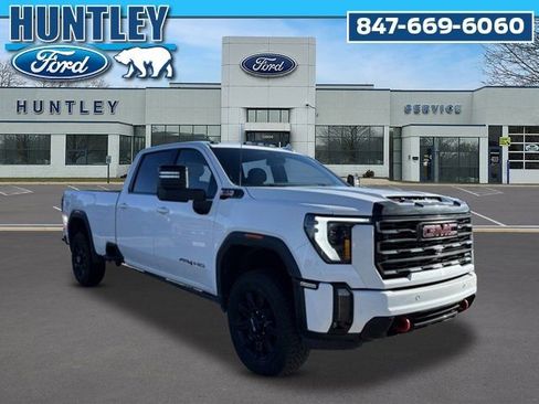 Used 2024 GMC Sierra 2500 AT4 w/ AT4 Premium Plus Package image 4