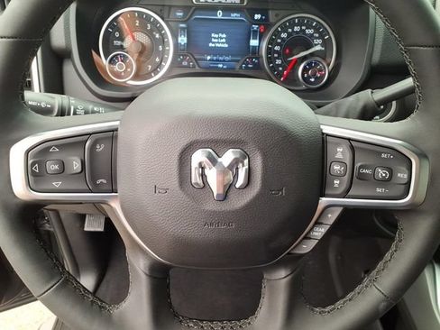 New 2026 RAM 3500 Big Horn AWD/4WD image 22