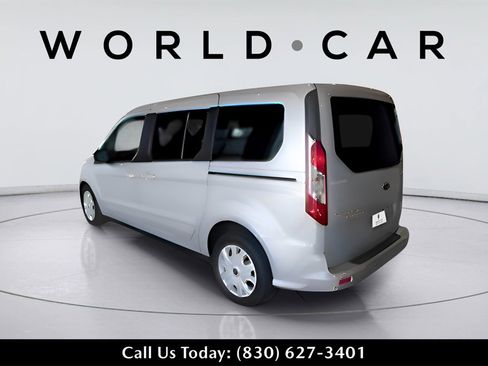 Used 2019 Ford Transit Connect XLT image 5