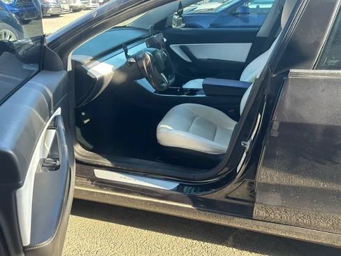 Used 2018 Tesla Model 3 Long Range AWD/4WD image 2