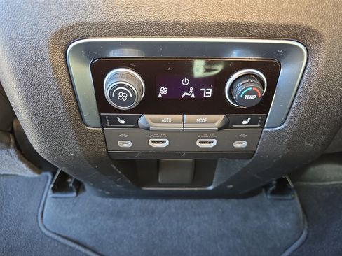 Used 2021 Chevrolet Tahoe High Country w/ Premium Package image 23