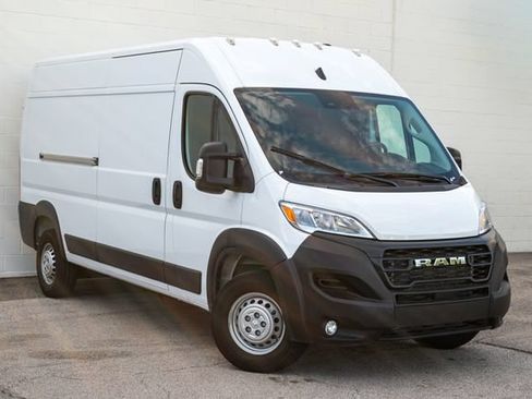 Used 2026 RAM ProMaster 2500 w/ Convenience Group FWD image 6